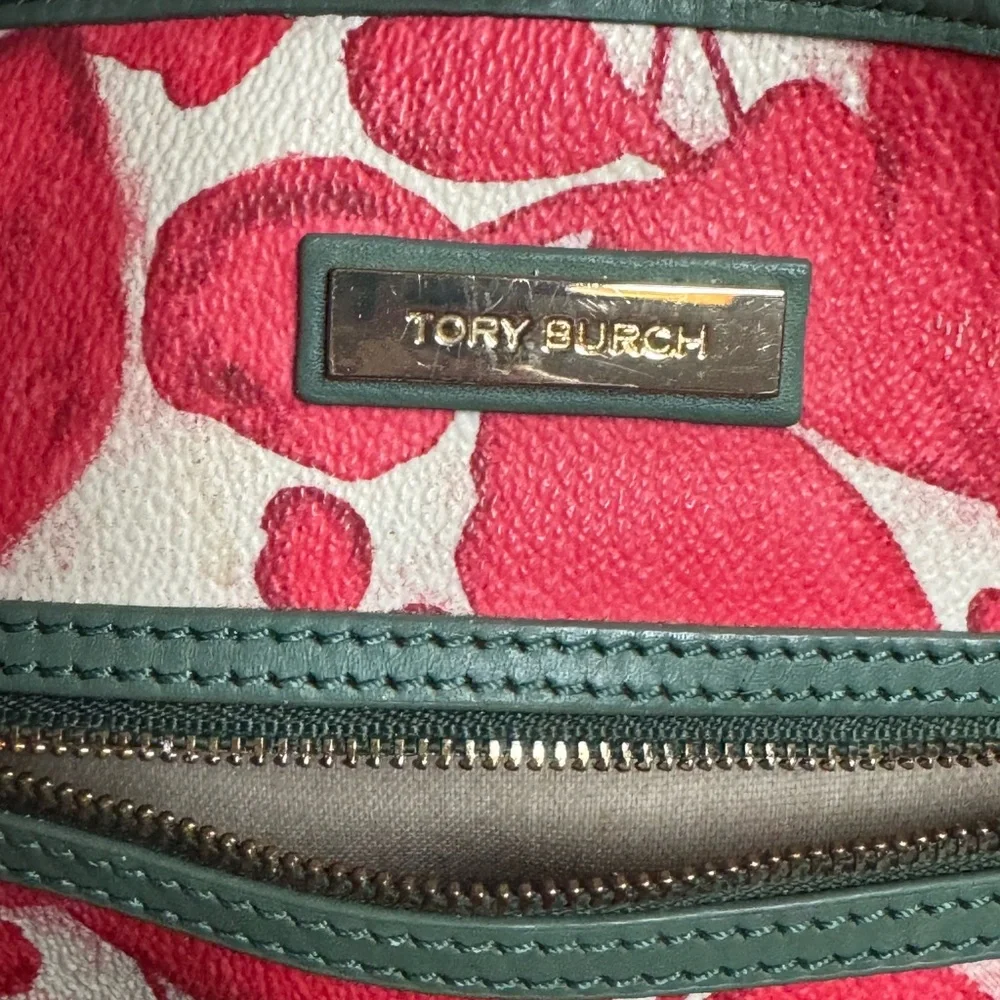 Tory Burch Kerrington tote spot on bottom
